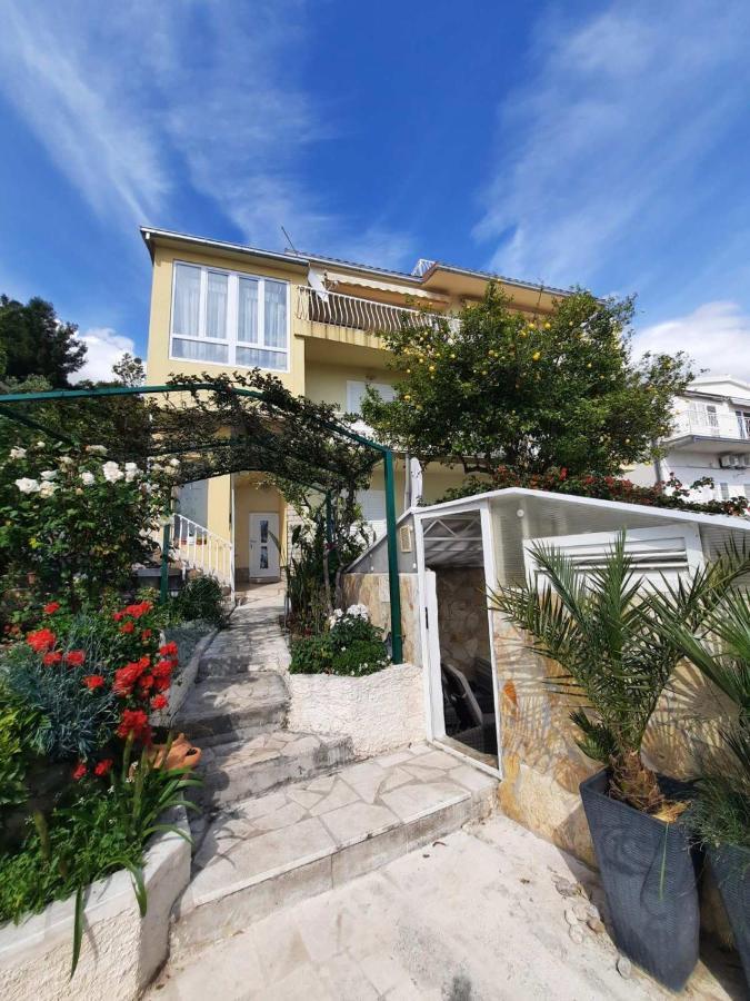 Apartment D&M1 Makarska Exterior photo